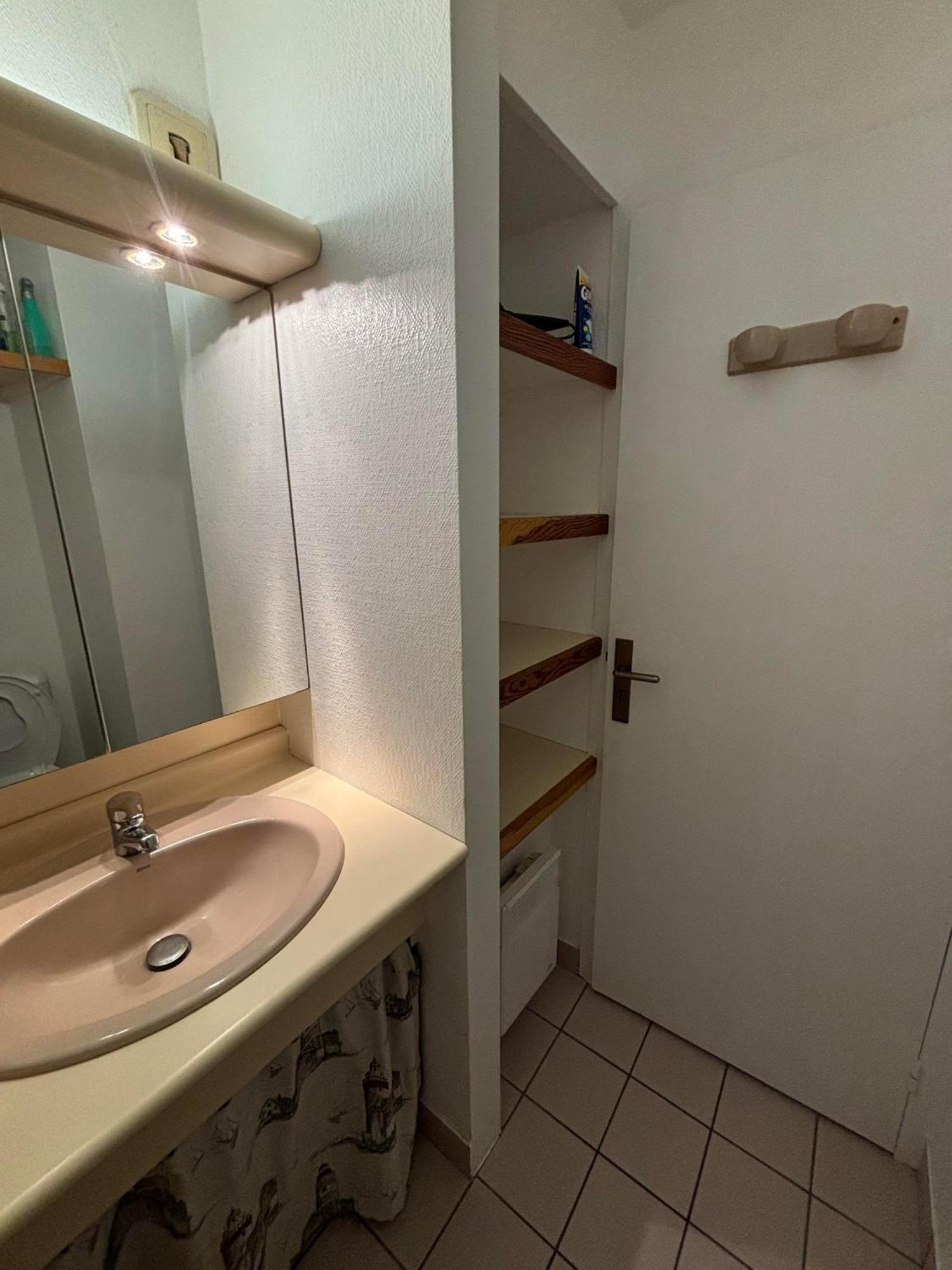 Appartement Studio 4 Personnes Dans Residence Avec Piscine กีเบอรง ภายนอก รูปภาพ