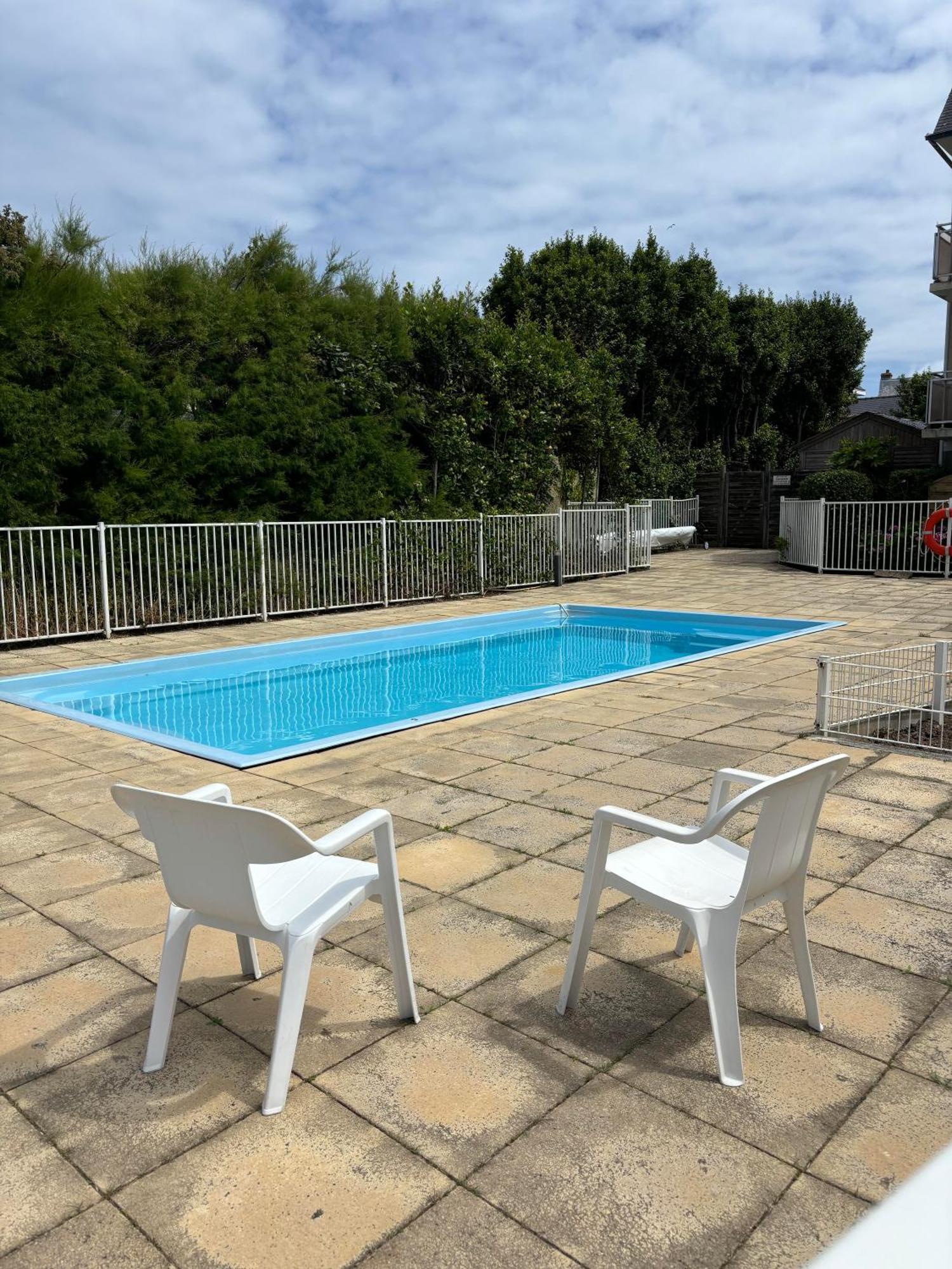 Appartement Studio 4 Personnes Dans Residence Avec Piscine กีเบอรง ภายนอก รูปภาพ