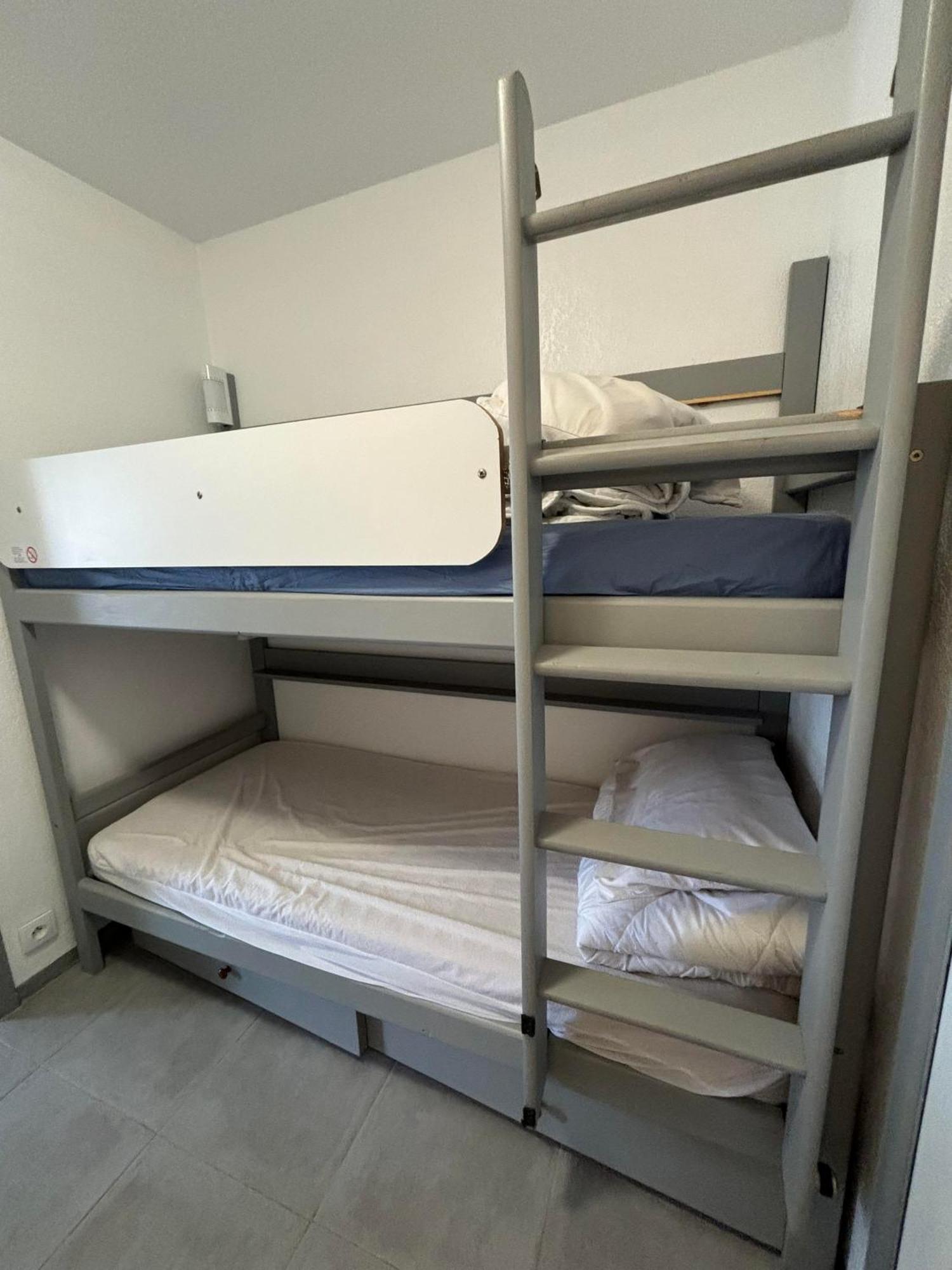 Appartement Studio 4 Personnes Dans Residence Avec Piscine กีเบอรง ภายนอก รูปภาพ